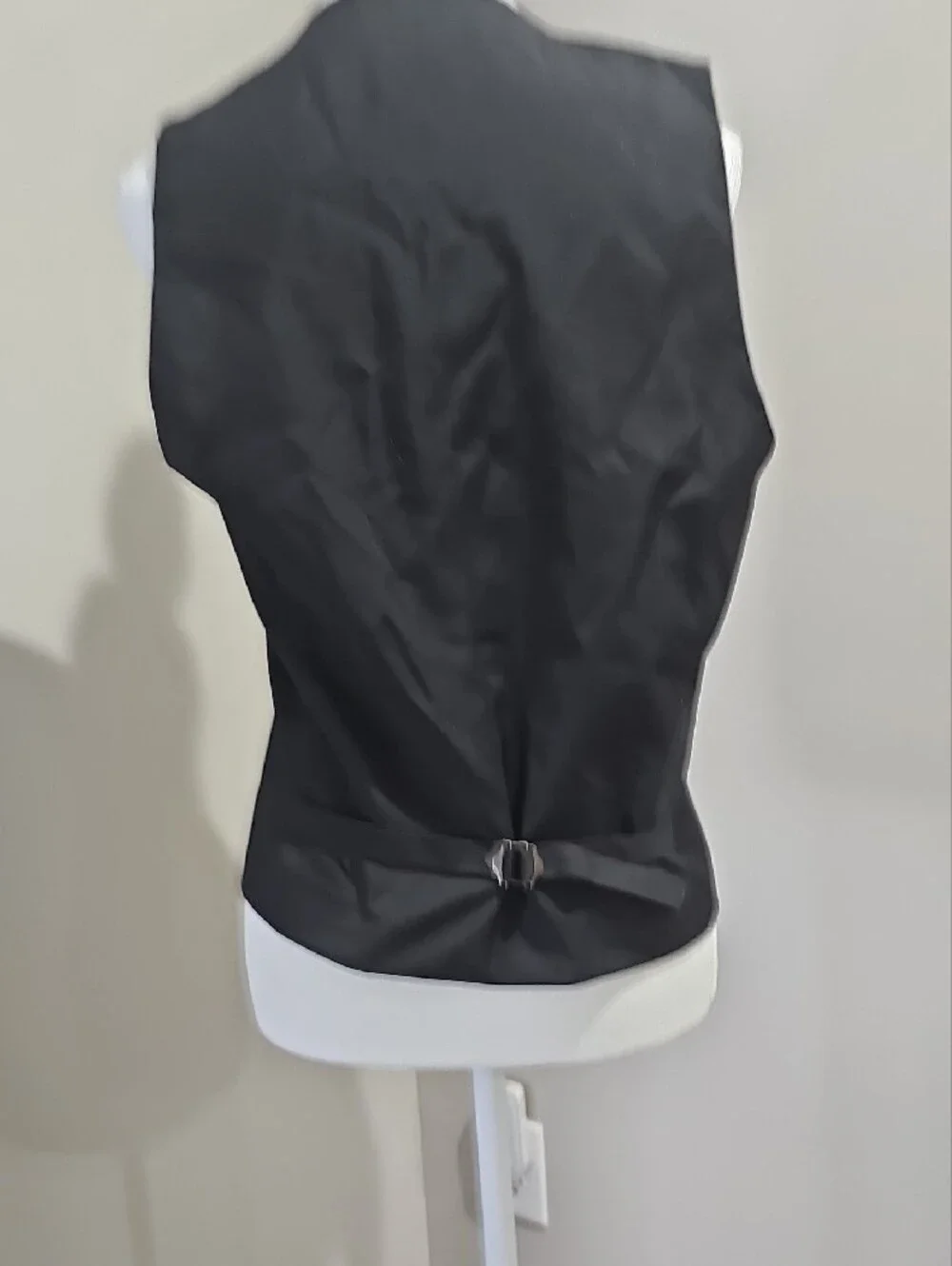 4 Button Black Vest. Comme Ca Men. Sz L